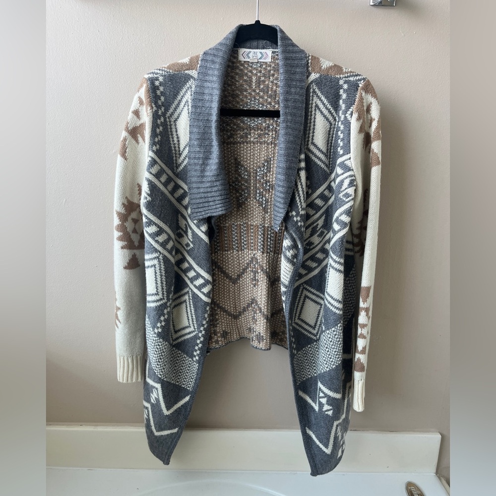 Pink Rose Open-Front Southwestern Cardigan in Gray, Cream & Brown- Size Medium
